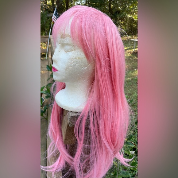 Pink Wig - Picture 4 of 6
